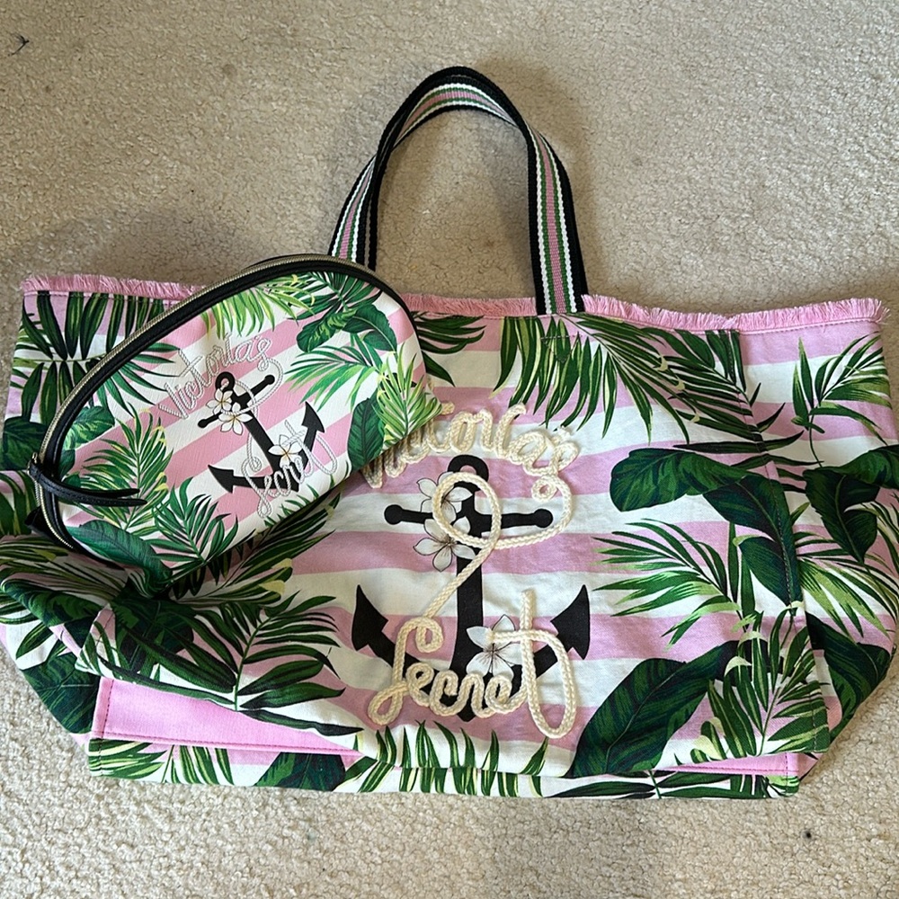 Victoria's Secret beach Tote bag + Toiletry Bag